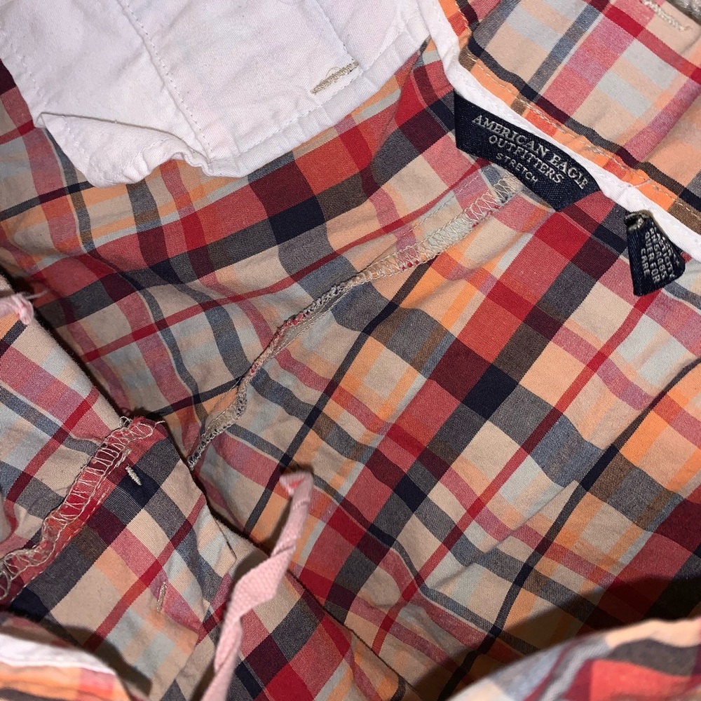 American Eagle Multicolor Plaid shorts size 4 - Picture 8 of 10